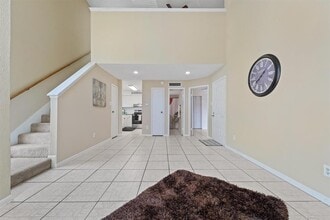 10855 Meadowglen Ln in Houston, TX - Building Photo - Building Photo
