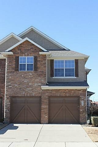6325 Cedar Falls Dr in The Colony, TX - Foto de edificio