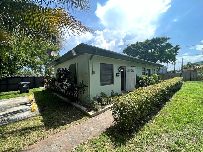 property at 1610 S 19th Ave