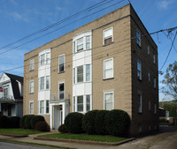 Matthews in Charleston, WV - Foto de edificio - Building Photo