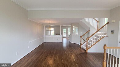 20346 Brentmeade Terrace in Sterling, VA - Building Photo - Building Photo