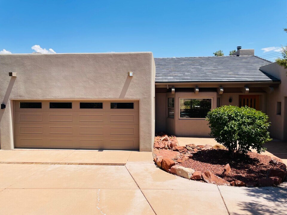 315 Cll Del Norte in Sedona, AZ - Building Photo