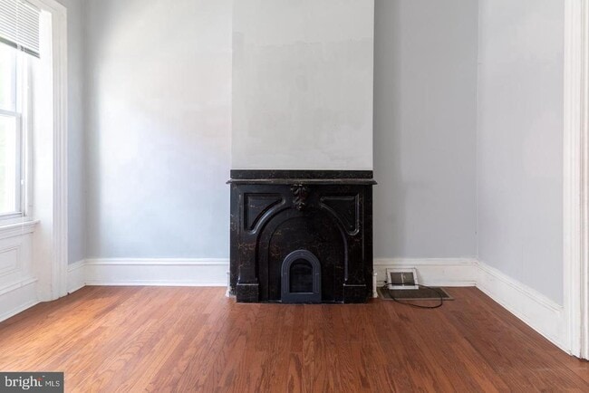 property at 928 S 18th St