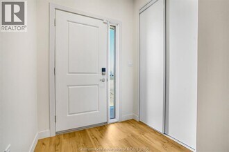 7 Stirling Ln in Chatham, ON - Building Photo - Building Photo