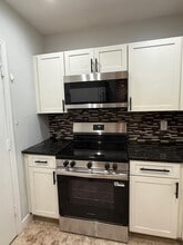 5700 NE 22nd Way, Unit 328 in Fort Lauderdale, FL - Building Photo - Building Photo