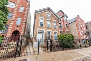 848 N Wood St in Chicago, IL - Building Photo