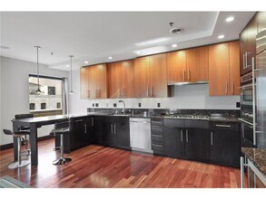 601 S Marquette Ave in Minneapolis, MN - Building Photo - Building Photo