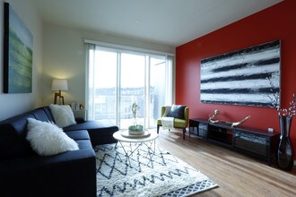 Bell River Trail in Redmond, WA - Foto de edificio - Interior Photo