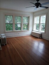 5727 N Washtenaw Ave, Unit 2 in Chicago, IL - Foto de edificio - Building Photo