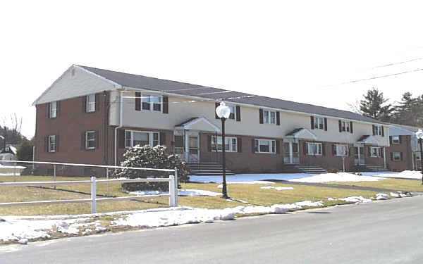 14-52 Frank St in Dracut, MA - Foto de edificio - Building Photo