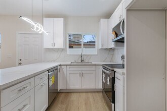 8853 Remick Ave in Los Angeles, CA - Building Photo - Building Photo
