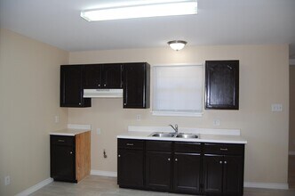 1007 Warren Ave in Laredo, TX - Building Photo - Building Photo