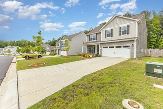 126 Tanner Loop in Troutman, NC - Foto de edificio - Building Photo