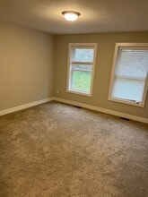 1121 Emorey Cir in Akron, OH - Building Photo - Building Photo