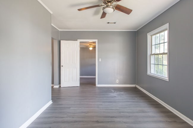2441 Blain St in Brunswick, GA - Building Photo - Building Photo