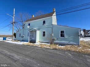 76 Chestnut St in Leipsic, DE - Building Photo - Building Photo