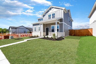 2408 Lucy Axel Ln in Round Rock, TX - Foto de edificio - Building Photo