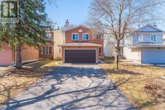 property at 33 Inverary Dr