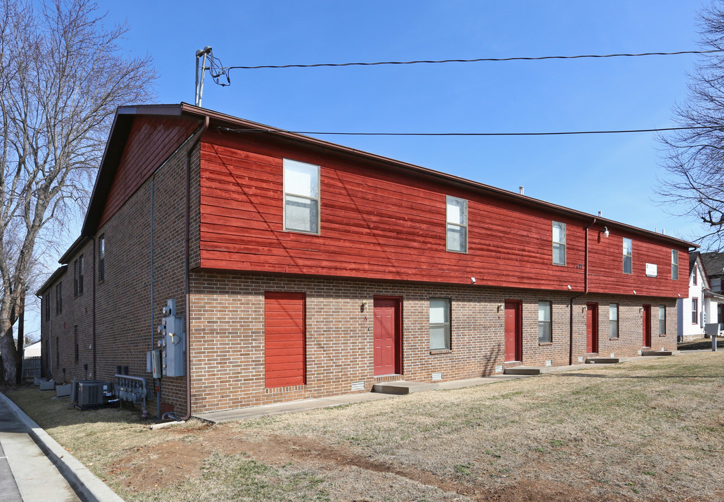 417 E Madison St in Springfield, MO - Building Photo