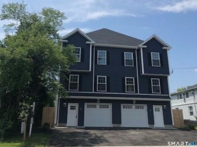 property at 1686 Litchfield Turnpike