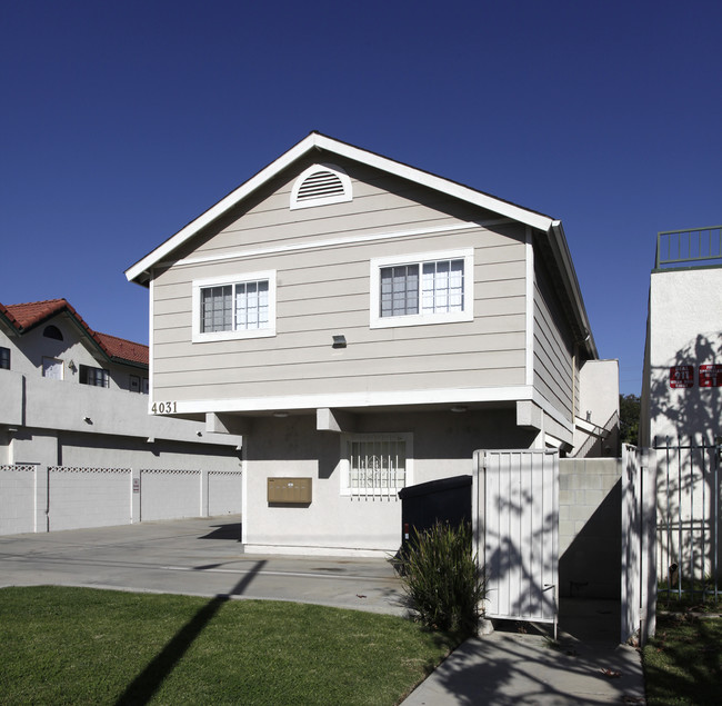 4031 Franklin Ave in Fullerton, CA - Foto de edificio - Building Photo