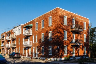 1411 De Roberval Rue in Montréal, QC - Building Photo