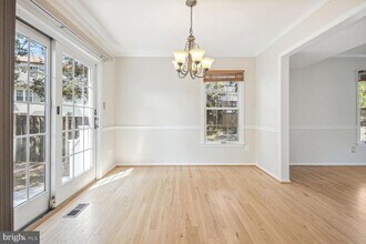 2772 Knollside Ln in Vienna, VA - Building Photo - Building Photo