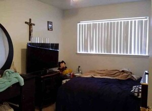 1251 N Garden Ave in Fresno, CA - Building Photo - Building Photo