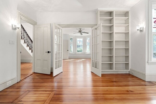 property at 105 Ellery St