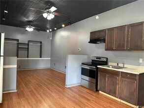51 Worrall Ave, Unit 3 in Poughkeepsie, NY - Building Photo - Building Photo