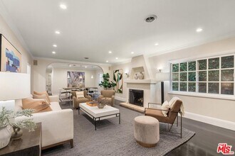 9035 Lloyd Pl in West Hollywood, CA - Building Photo - Building Photo