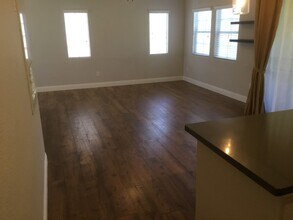 7660 W Eldorado Ln in Las Vegas, NV - Building Photo - Building Photo