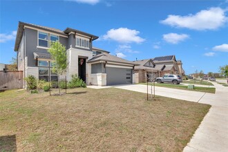122 Shagbark Trl in Bastrop, TX - Building Photo - Building Photo
