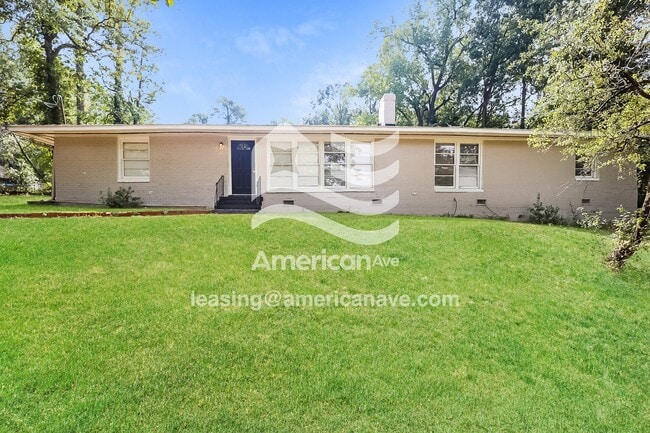 property at 3912 Mosley Dr