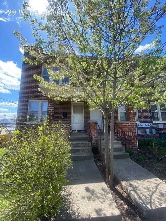 29 W Neff Ave in Columbus, OH - Foto de edificio