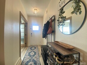 5730 Friesian Dr in Bellview, FL - Building Photo - Building Photo