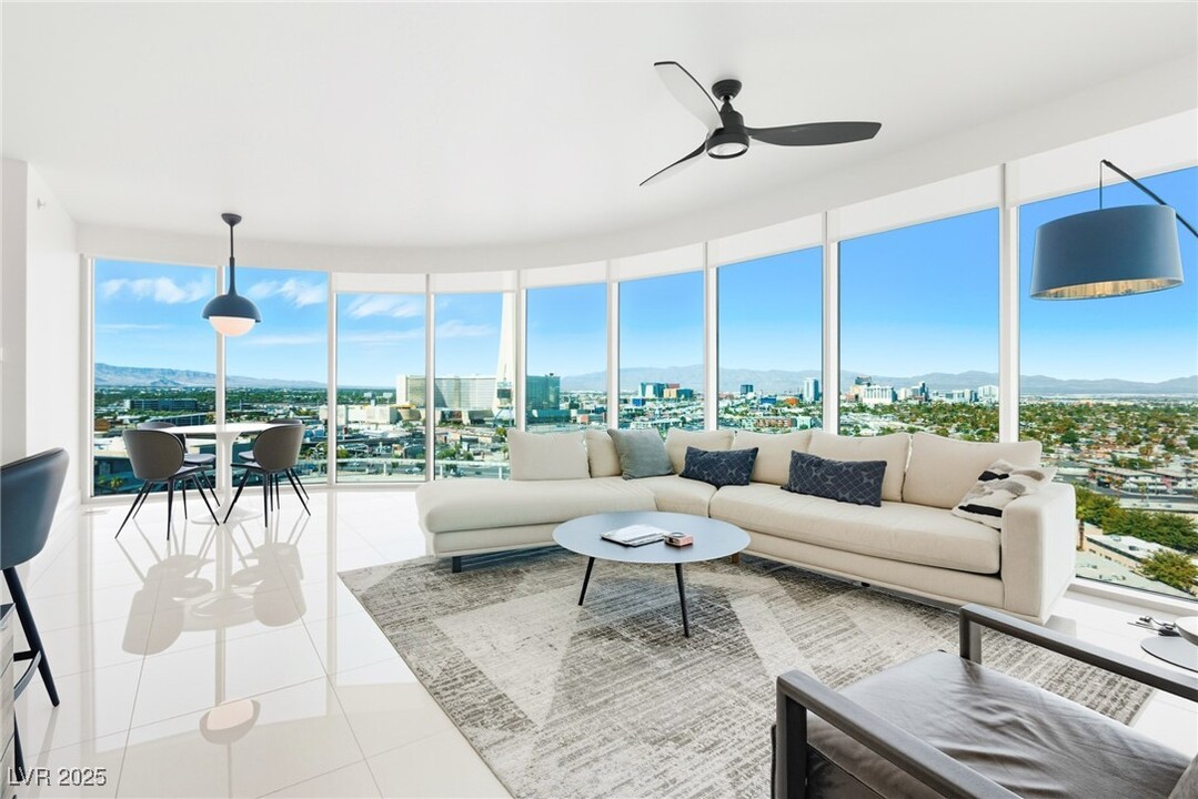 322 Karen Ave in Las Vegas, NV - Building Photo