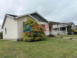 1921 Shadewood Ave in Evansville, IN - Building Photo - Building Photo