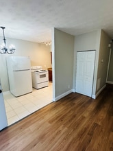 7114 Ken Knight Dr W in Jacksonville, FL - Foto de edificio - Building Photo