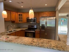 235 Beall Ave N in Jacksonville, FL - Building Photo - Building Photo