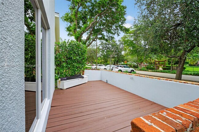 537 Menendez Ave, Unit 537 in Coral Gables, FL - Building Photo - Building Photo