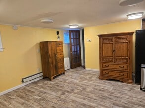 5 Maryland Ave in Gaithersburg, MD - Building Photo - Building Photo