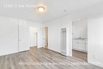 11901 San Pedro St in Los Angeles, CA - Building Photo - Building Photo