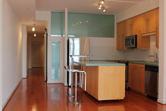 property at 437 New York Ave NW