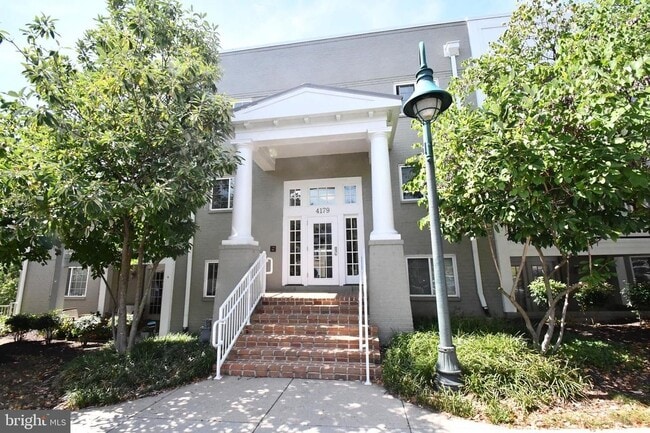 property at 4179 S Four Mile Run Dr