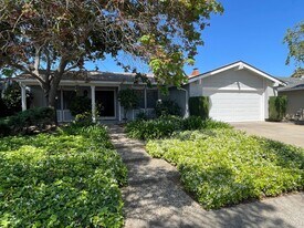 8421 Westwood Dr in Gilroy, CA - Building Photo