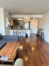 88 Morgan St, Unit 2407 in Jersey City, NJ - Building Photo - Building Photo