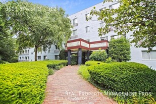 3601 5th St S in Arlington, VA - Building Photo
