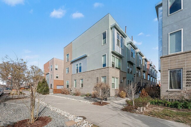 884 Kalamath St in Denver, CO - Building Photo - Building Photo