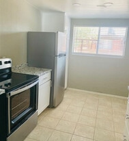 Sahuara Apartments in Tucson, AZ - Building Photo